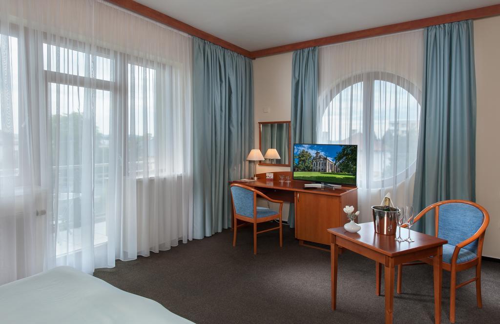 April Hotel Panorama Rychnov nad Kneznou Exteriör bild