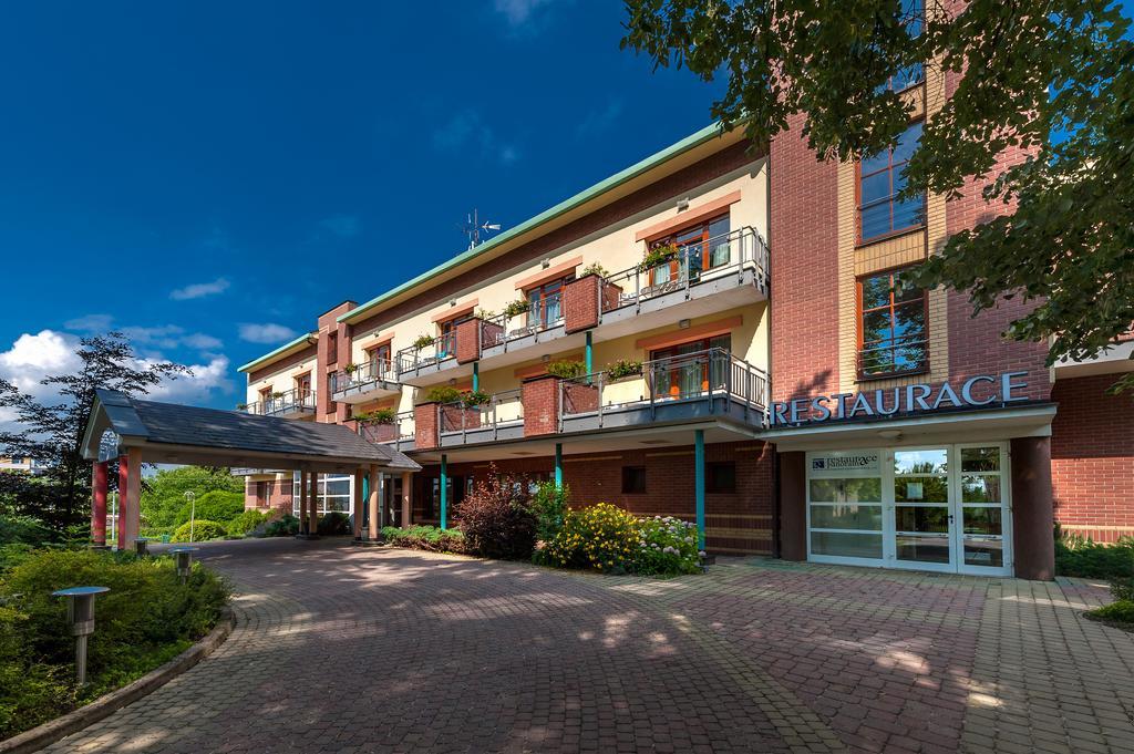 April Hotel Panorama Rychnov nad Kneznou Exteriör bild