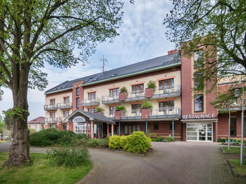 April Hotel Panorama Rychnov nad Kneznou Exteriör bild